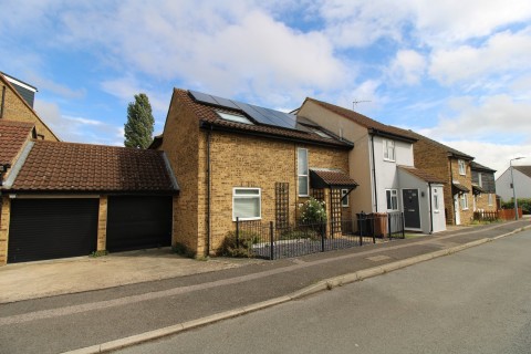 View Full Details for Parishes Mead, Stevenage, Hertfordshire