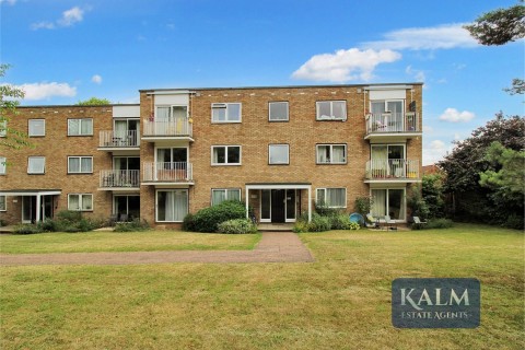 View Full Details for The Maples, Hitchin, Hertfordshire