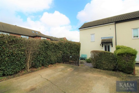 View Full Details for Lime Close, Stevenage, Hertfordshire